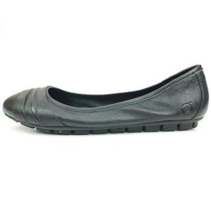 Born Womens Sz 7 M Black Leather Agnes Pleated Fla